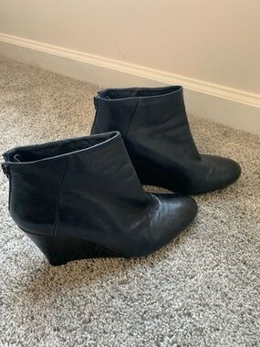 Stuart Weitzman Black Leather Wedge Ankle Boots - Women's SZ 8